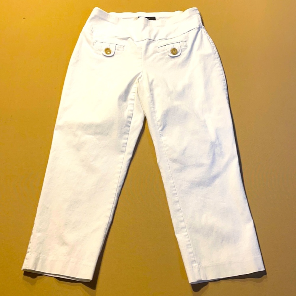 Style&Co White Stretchy Capris , size PS